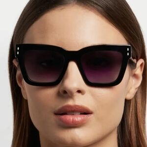 Isabel Marant Black Frame Sunglasses with Purple Gradient Lenses 53 mm. IM0210/S